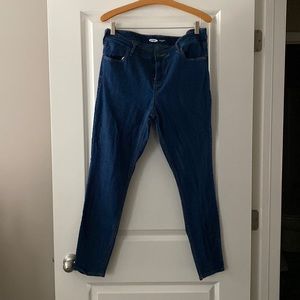 Old Navy Super Skinny Mid-Rise